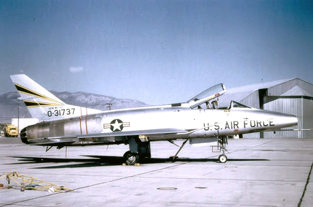 North American F-100C-1-NA Super Sabre 53-1737